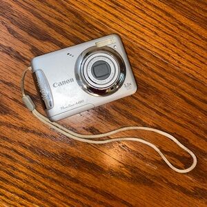 Canon Power Shot A480 In Silver